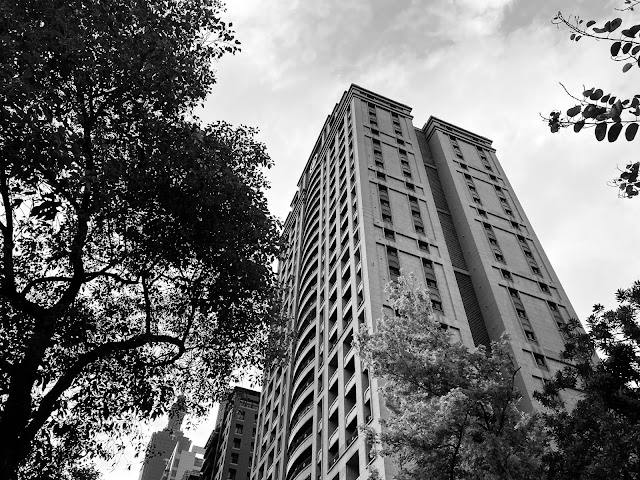 【開箱】iPhone SE2 |當傳聞悄悄現身