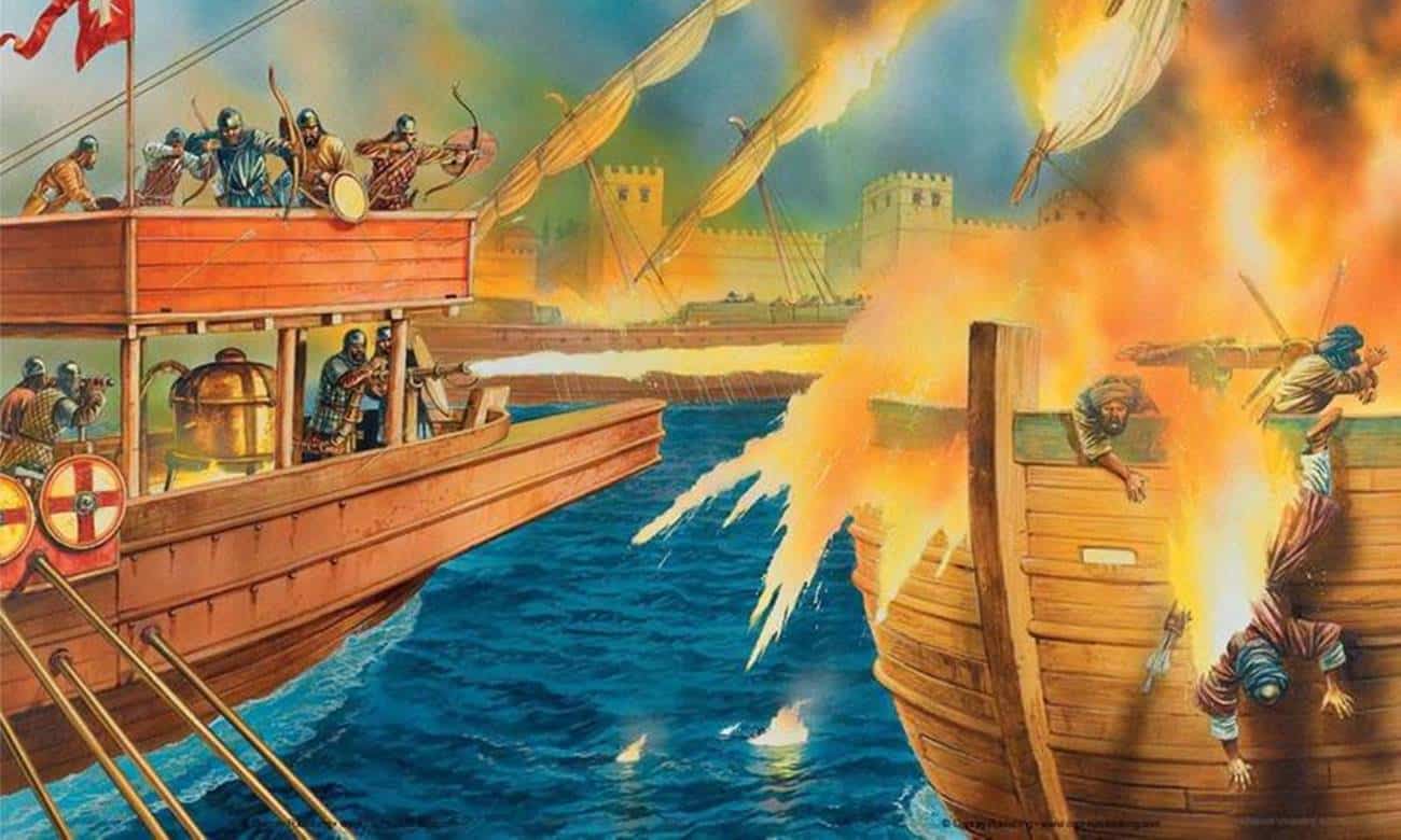 Греческий огонь с каким событием связано. Византийский сифонофор. Греческий огонь это в древней Руси. Поход Игоря на Константинополь греческий огонь.