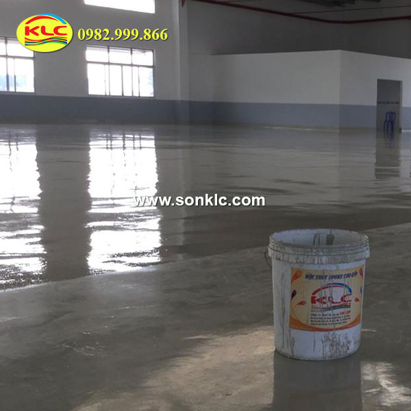 Advantages of construction of epoxy paint for professional competition tennis court, friendly with environment