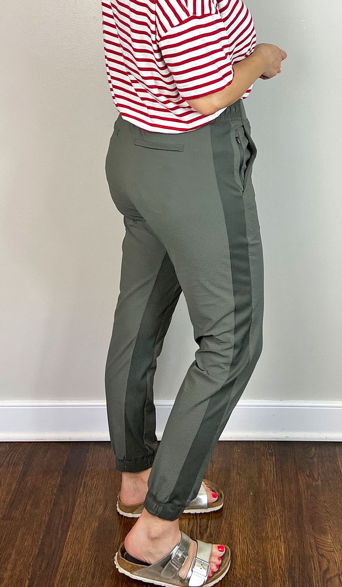 Looks Good from the Back: Review: Athleta Textured Brooklyn Jogger.