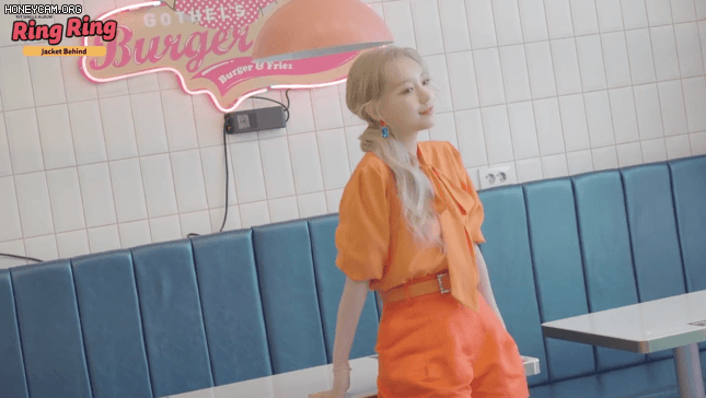 로켓펀치 연희 소희 링링 자켓 비하인드 - 꾸르