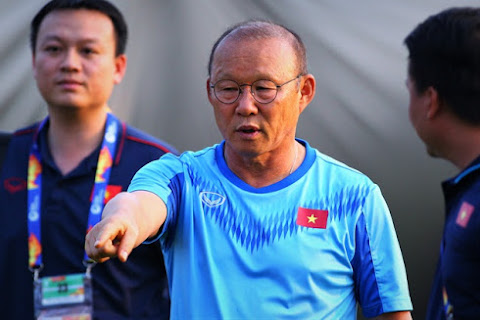 2 tuyển thủ U22 Việt Nam bị thay thế vào phút chót