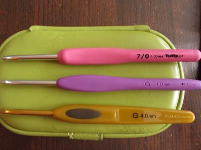 Crochet hooks: Clover Soft Touch or Amour? Which one is the one