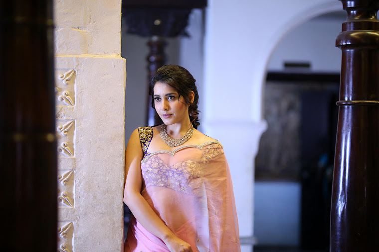 Raashi Khanna in pink lehenga