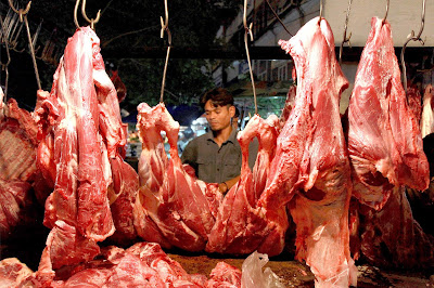 ATASI BAU TAK SEDAP PADA DAGING SAPI