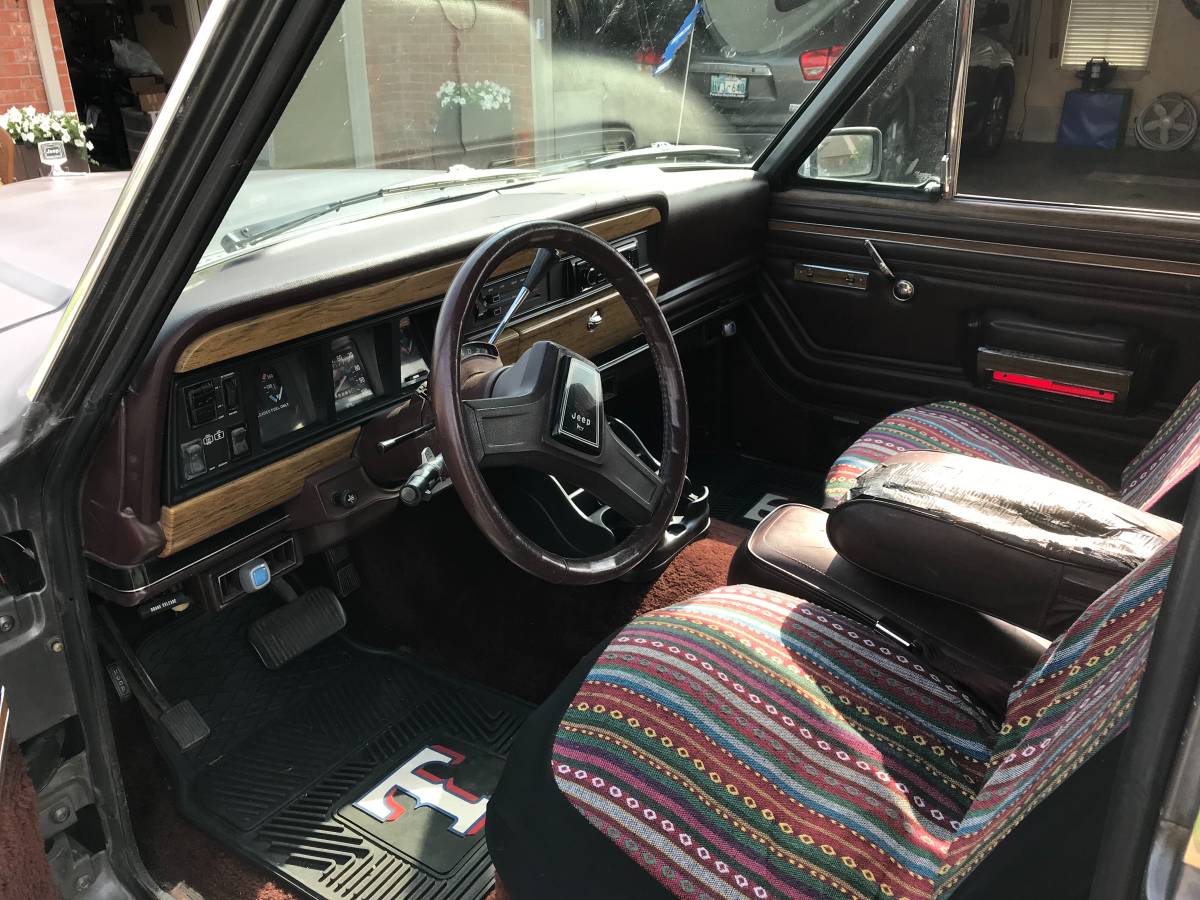 Daily Turismo Original Luxuv 1988 Jeep Grand Wagoneer