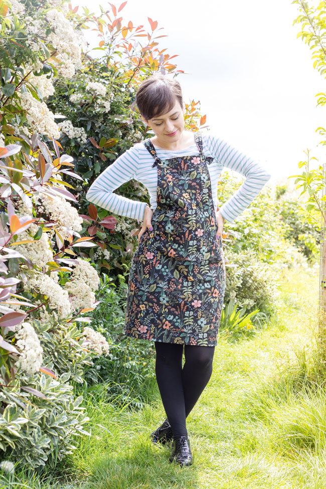 Tilly and the Buttons: Tilly's Herb Garden Cleo Pinafore