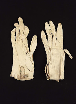 Civil War Dress for Ladies: Gloves