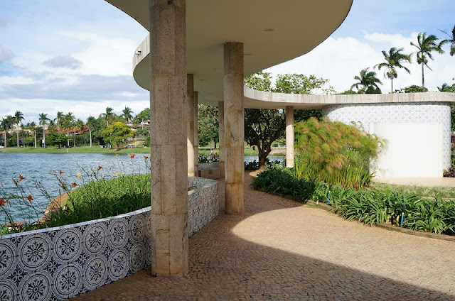 Centro de Referência de Urbanismo, Arquitetura e Design, antiga Casa do Baile da Pampulha (Belo Horizonte, MG).