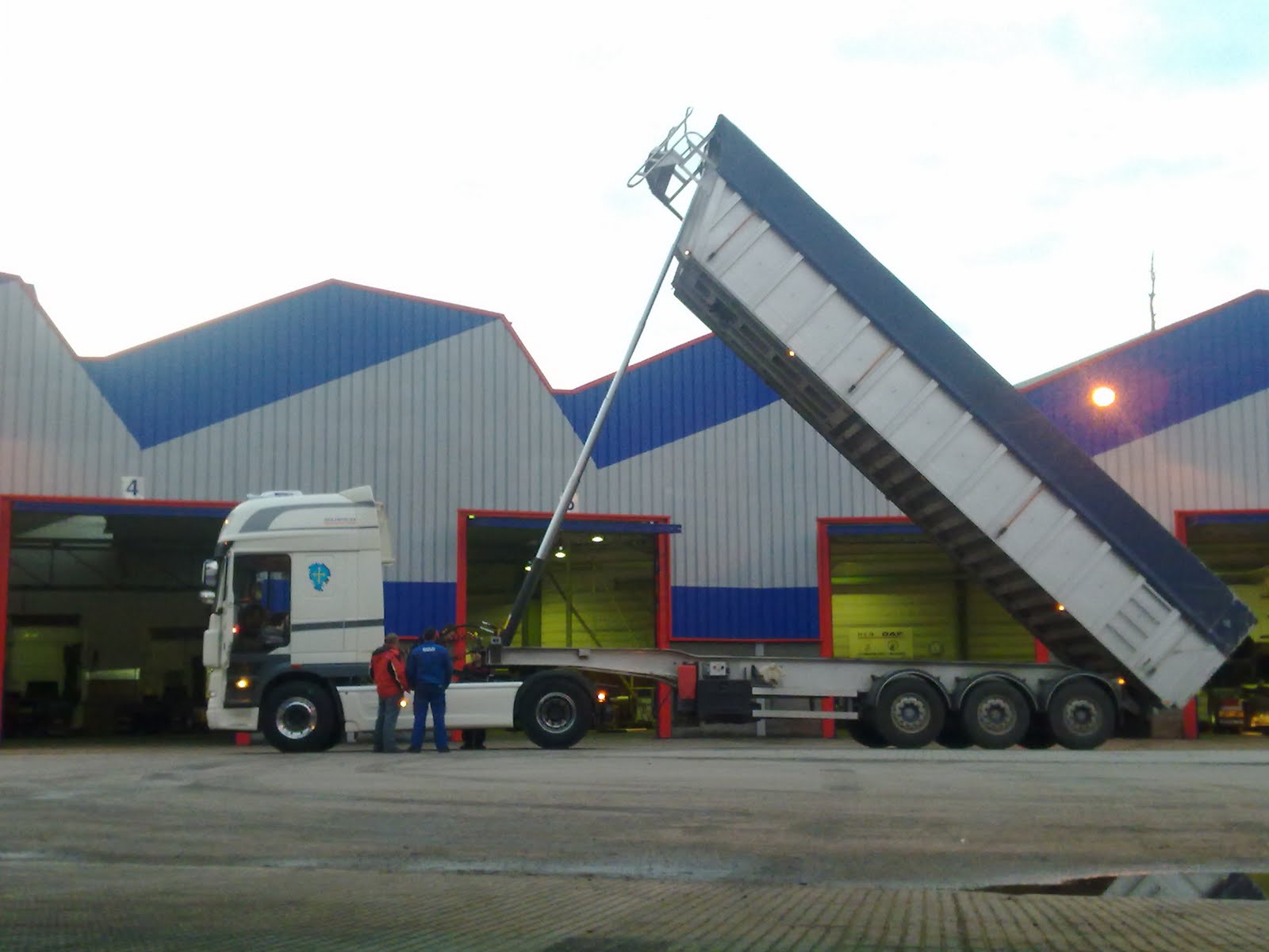 Омыватель фар daf 105