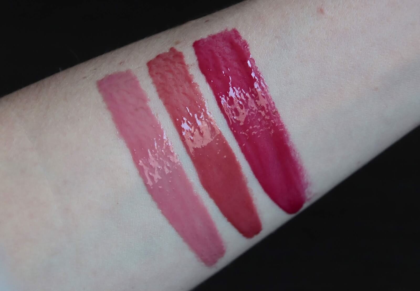 Estee Lauder Pure Color Envy Kissable Lip Shine Estee Lauder Pure Color Envy Kissable Lip Shine Swatch 111 112 420