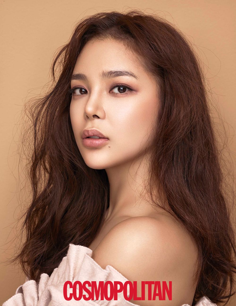 twenty2 blog: Park Si Yeon in Cosmopolitan Korea November 2016