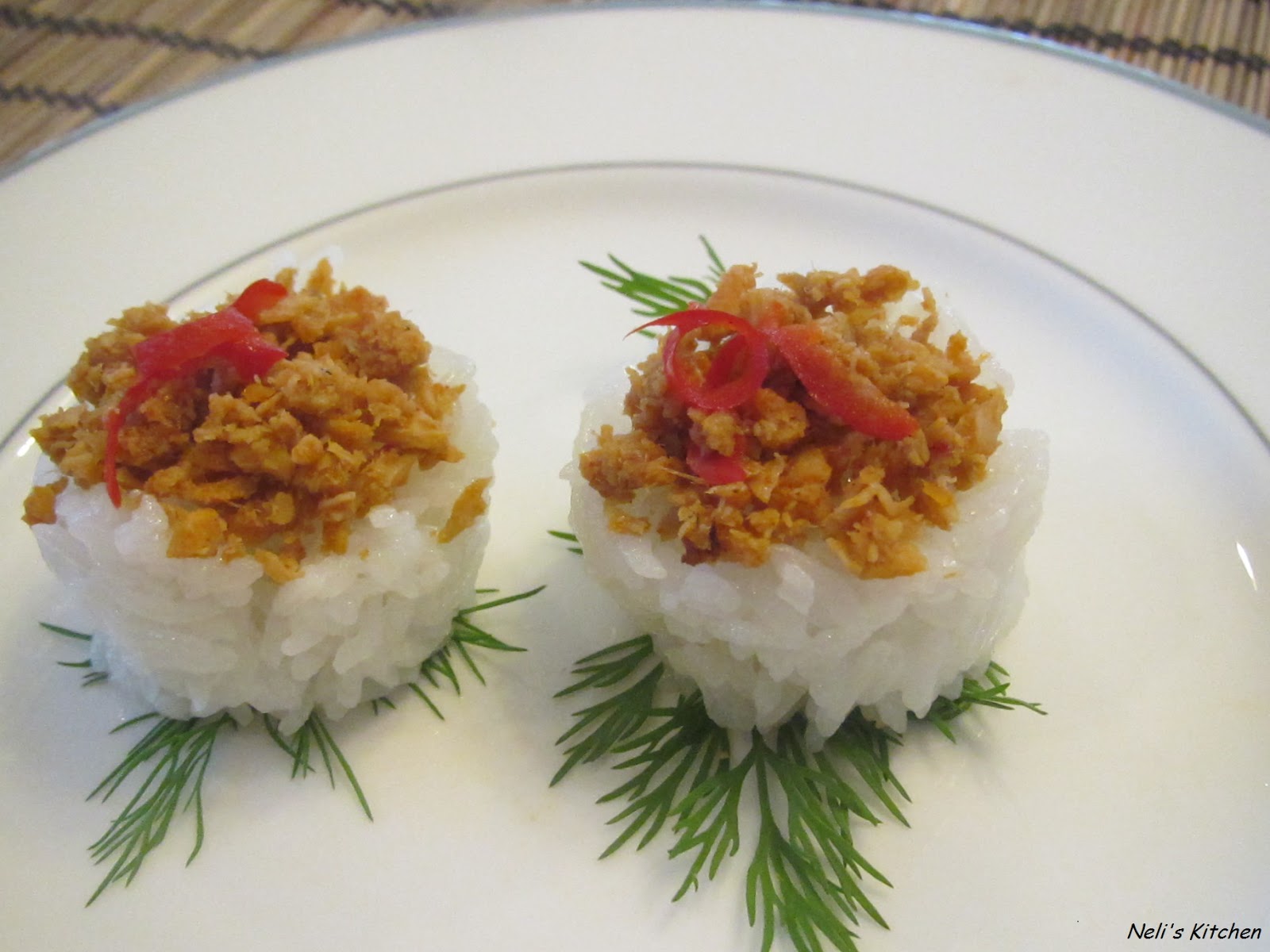 Sticky Rice with Shredded Chicken