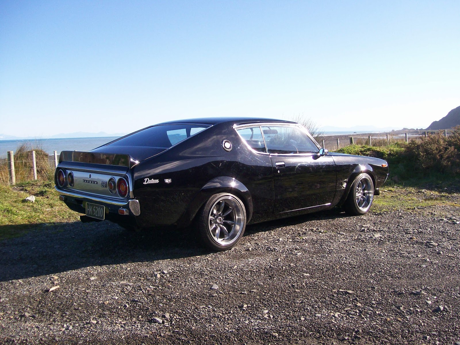 Nissan Datsun 1974 sedan