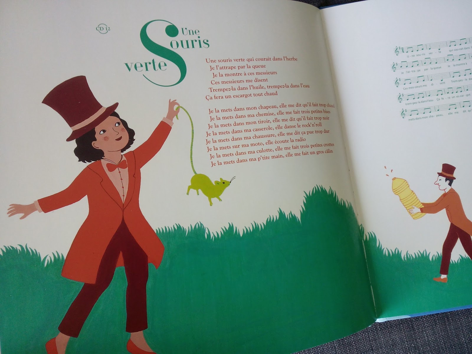 Mon Papa Il Va Au Cinéma Sous le feuillage: Mon grand livre-disque de comptines ♥ ♥ ♥