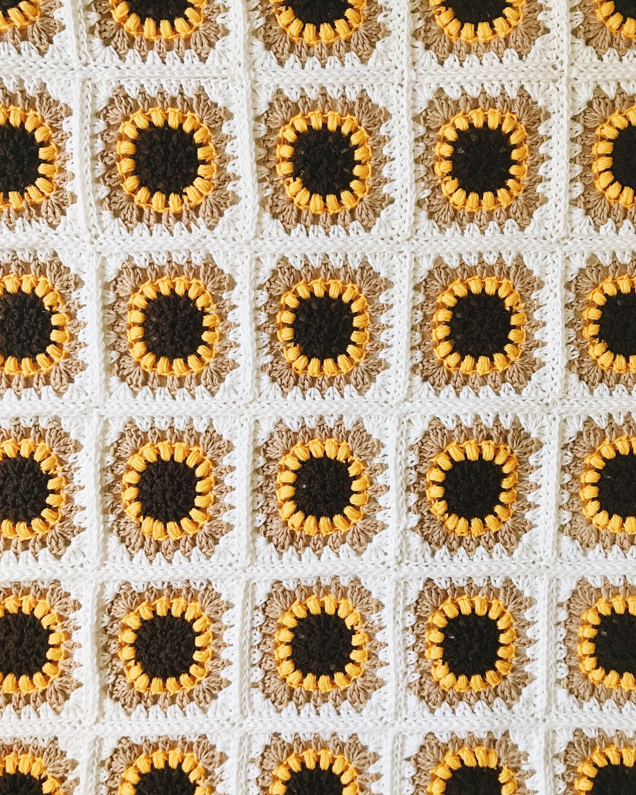 Brenna Ann Handmade FREE Crochet Pattern The Sunflower Blanket by