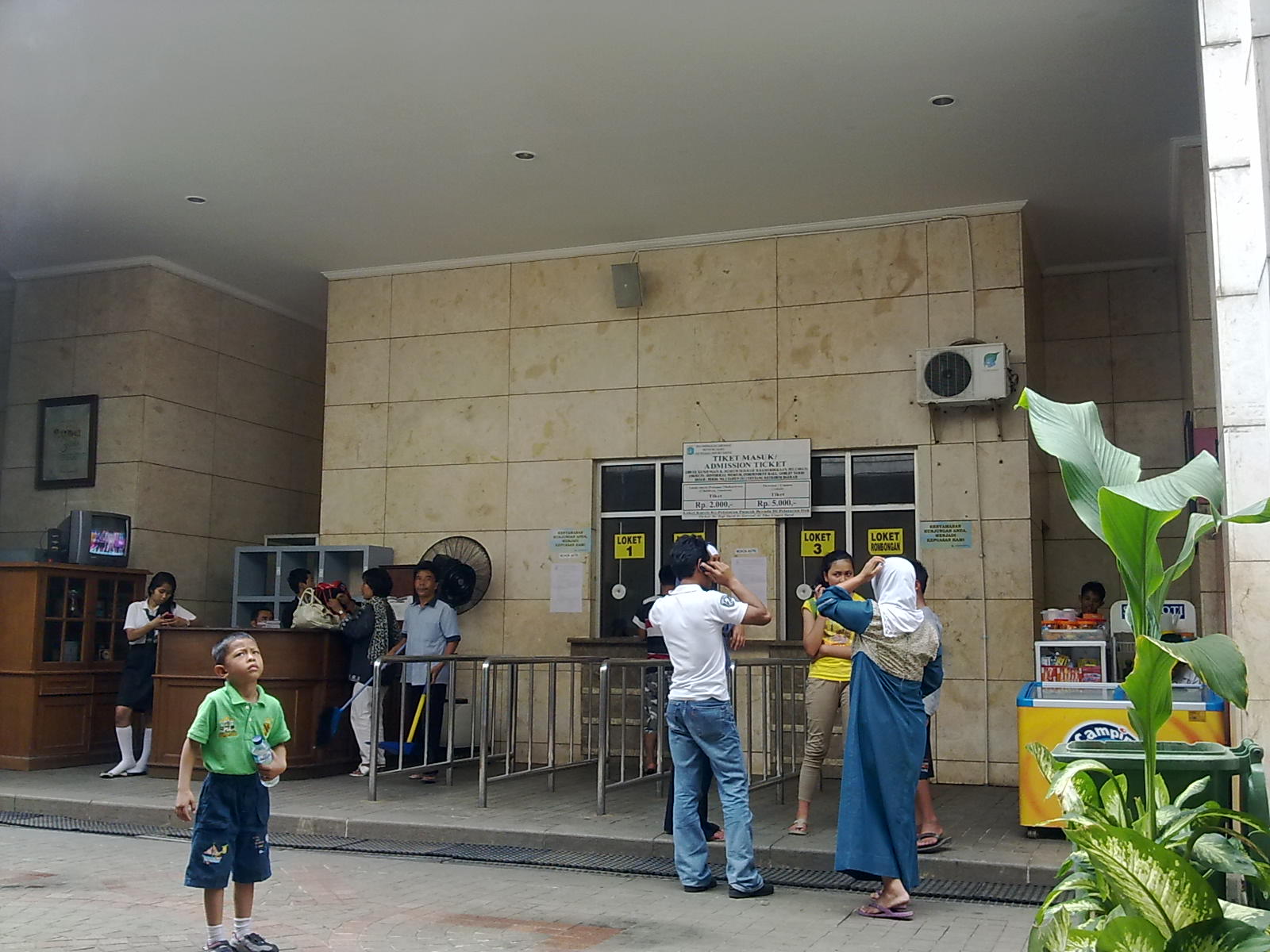 Mampir ke Monas - Catatan Astri