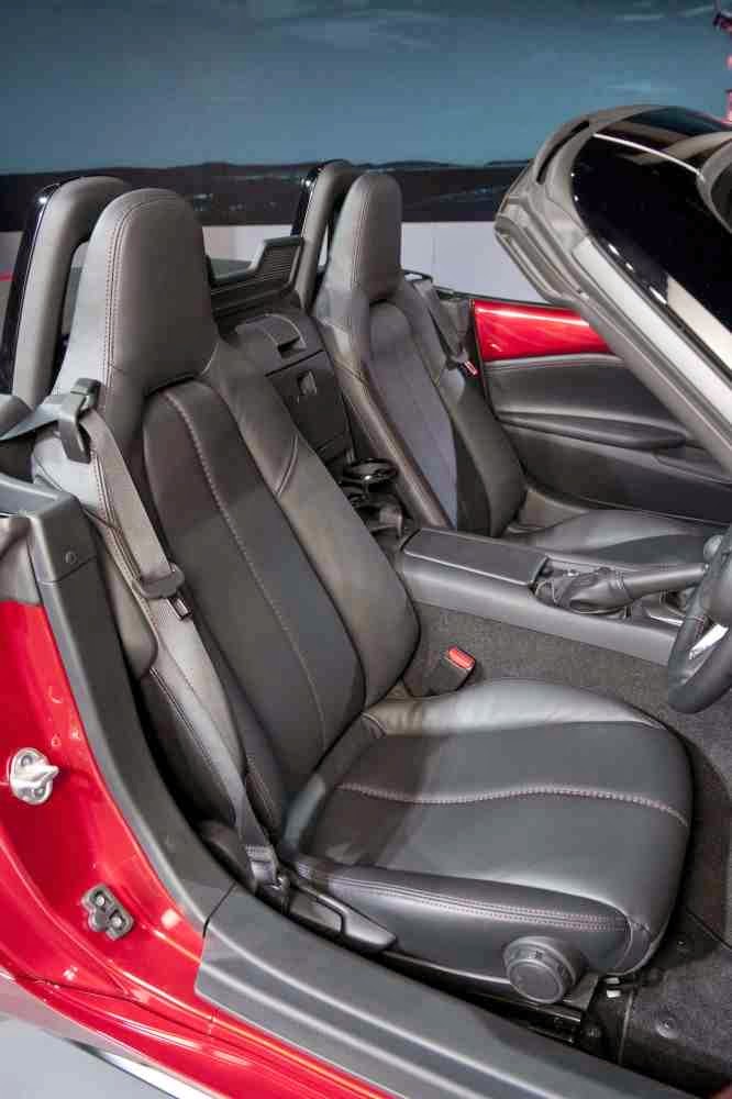 تقرير عن مازدا MX5 2016 ديكور المنزل