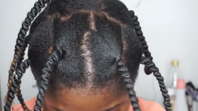 Stretch Out Natural Hair Using The African Threading Method