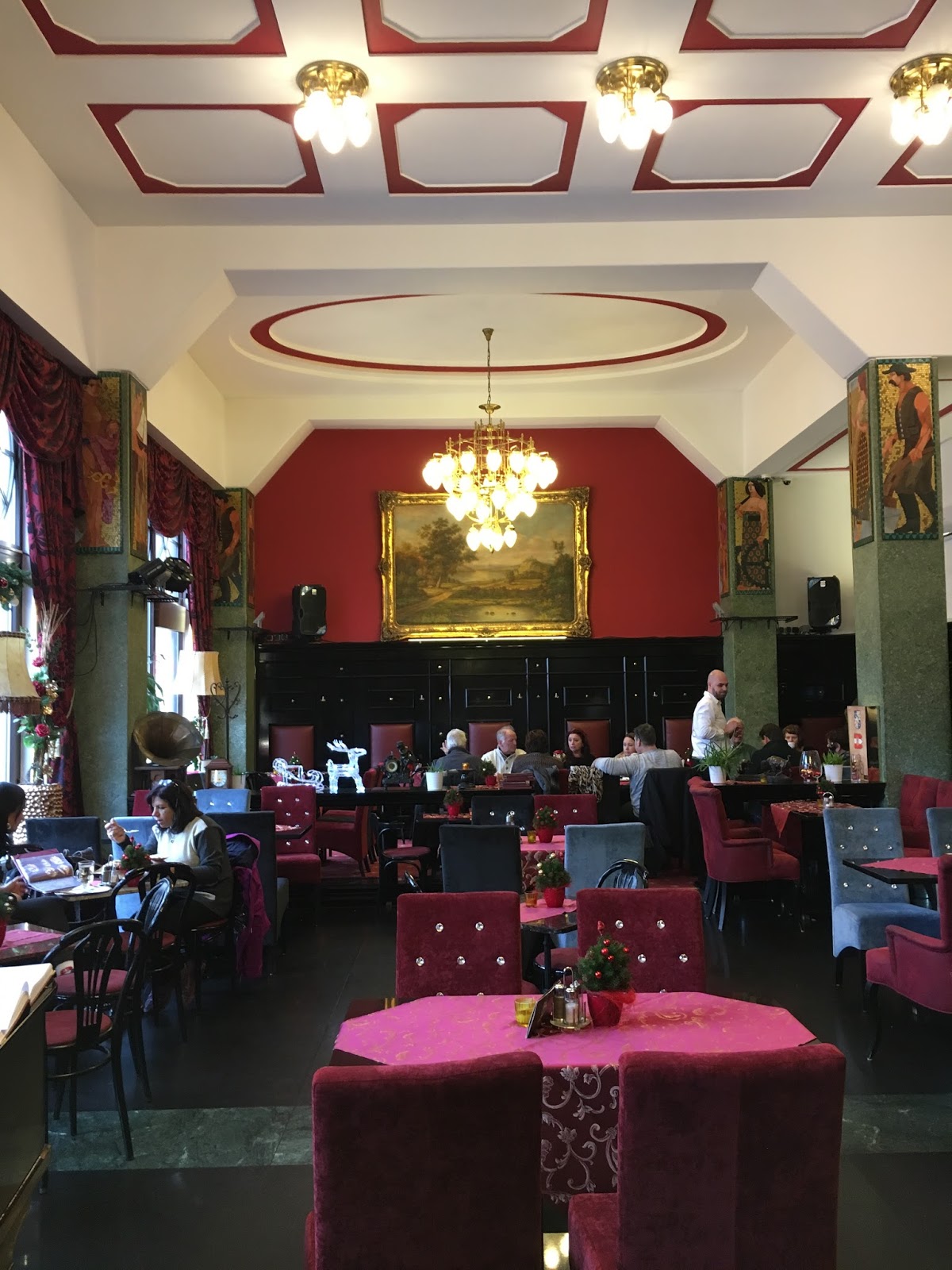 Roland Cafe & Restaurant - Bratislava, Slovakia - Travel ...
