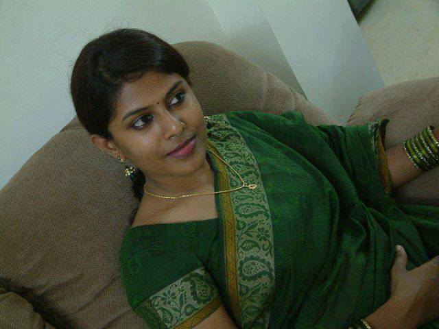 Hosur Auntie S Number - Real Life Kerala Girls and Aunties - aunties back photos