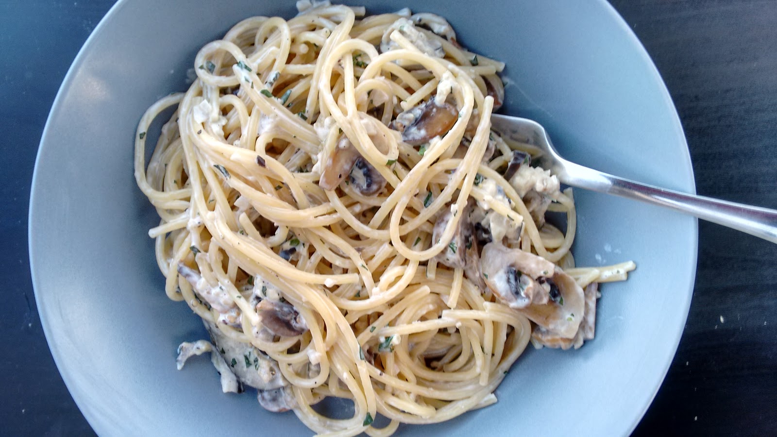 ANNAMAYA KOSA Creamy Mushroom Aubergine Spaghetti with Tomato Salad