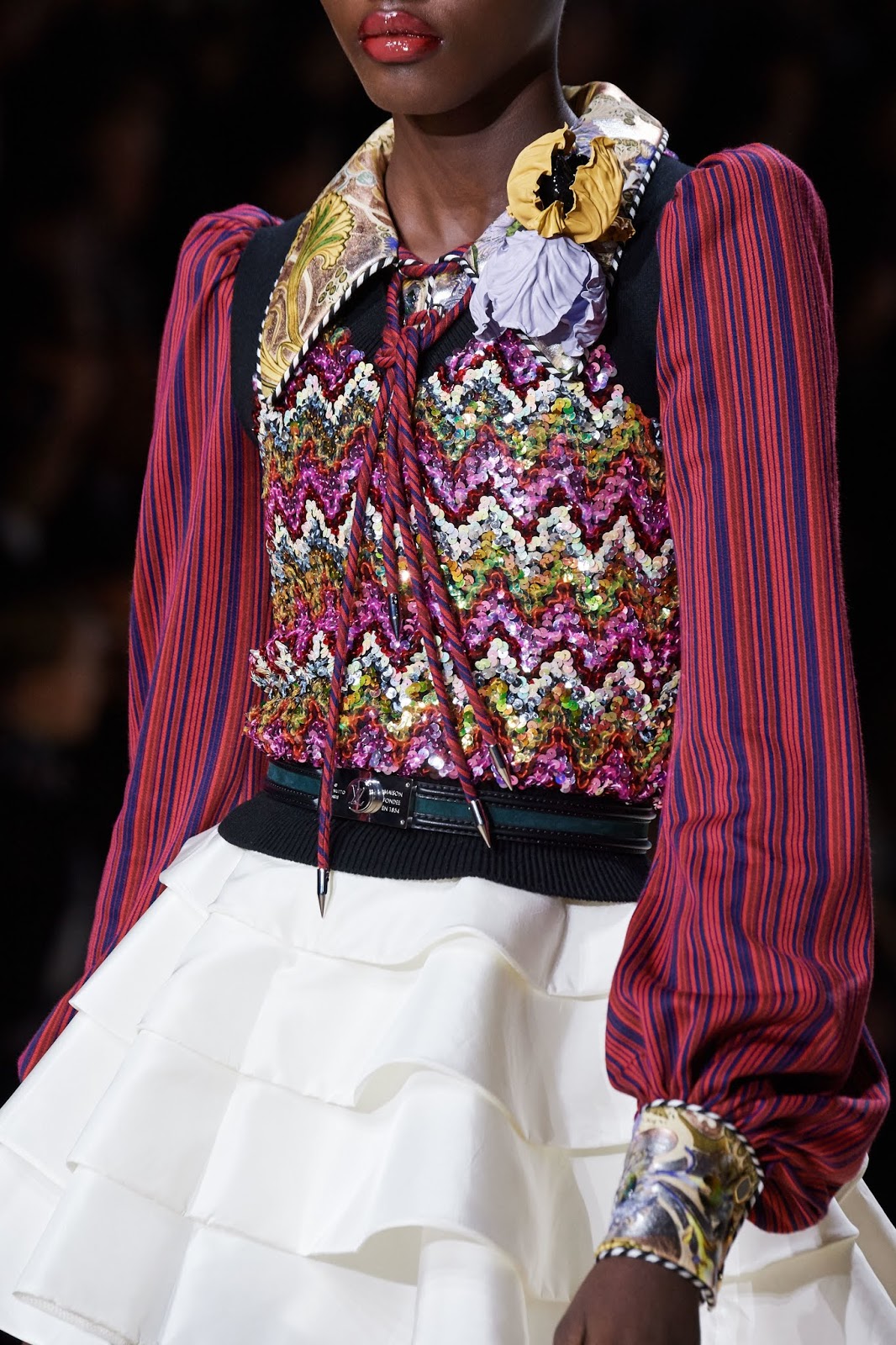 MIXING IT UP ON THE RUNWAY: LOUIS VUITTON