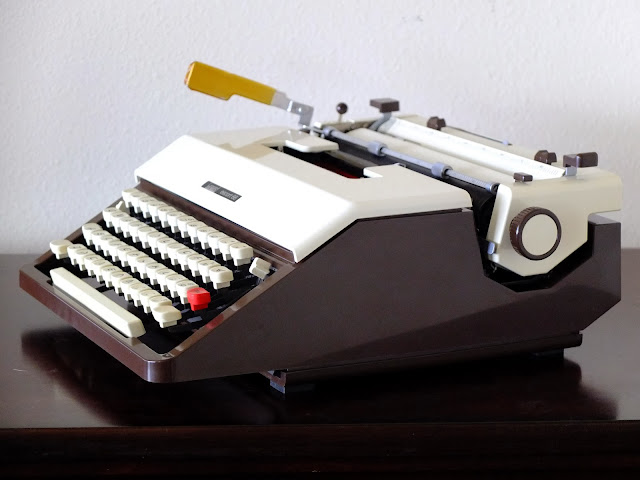 x over it: My favorite Olivetti