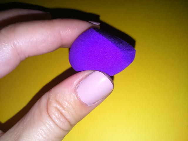 Glowbox Back to Cool: Real Techniques, Miracle Mini Eraser Sponges