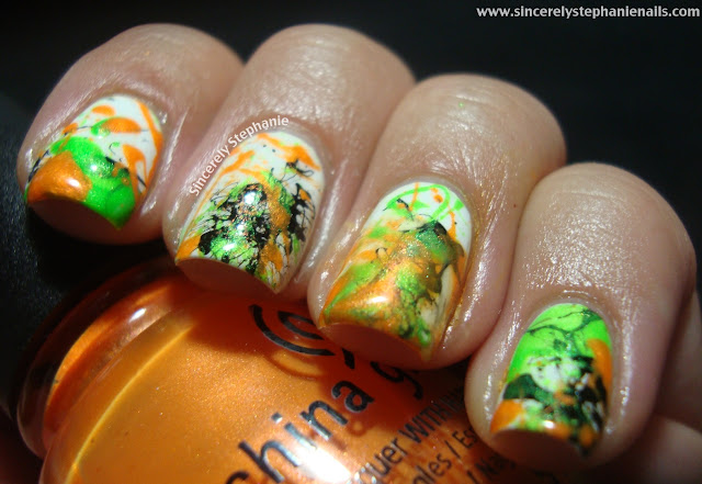 halloween splatter nails