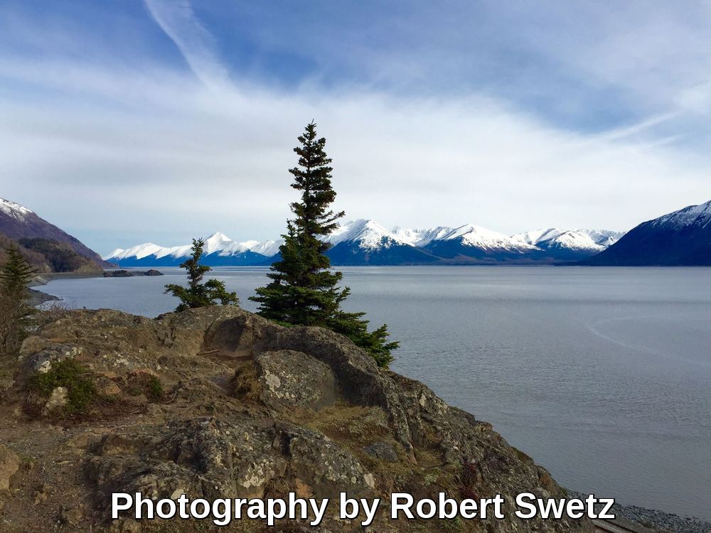 Warm temperatures and long days in Alaska by Robert Swe