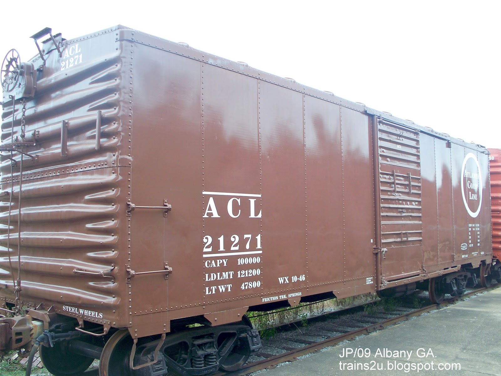 RAILROAD Freight Train Engine EMD GE Boxcar BNSF,CSX,FEC