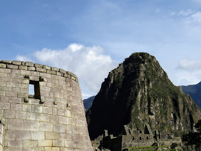 Machu Picchu Picture gallery: Smooth stone temple and mountain behind Machu Picchu