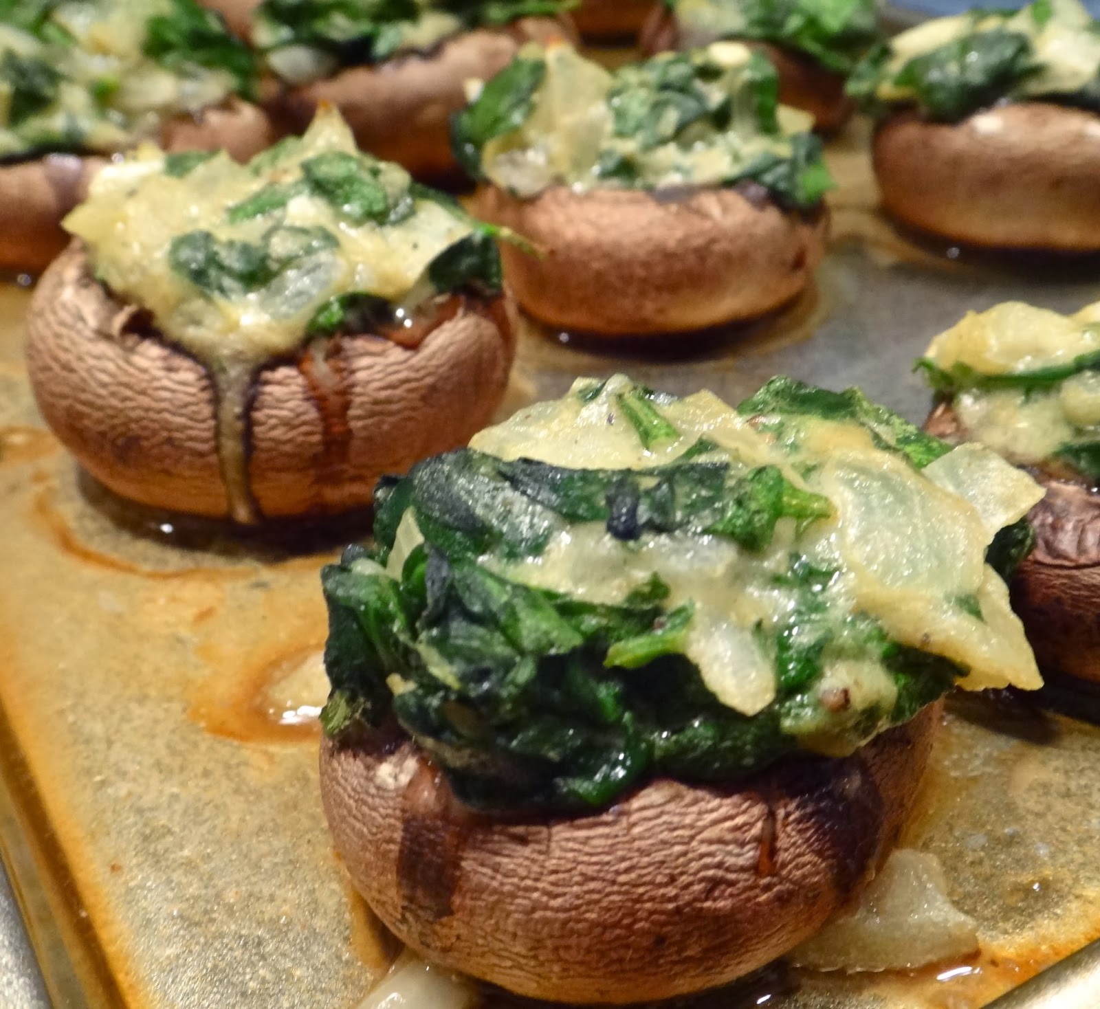 Healthy Creamed Spinach Stuffed Mushrooms