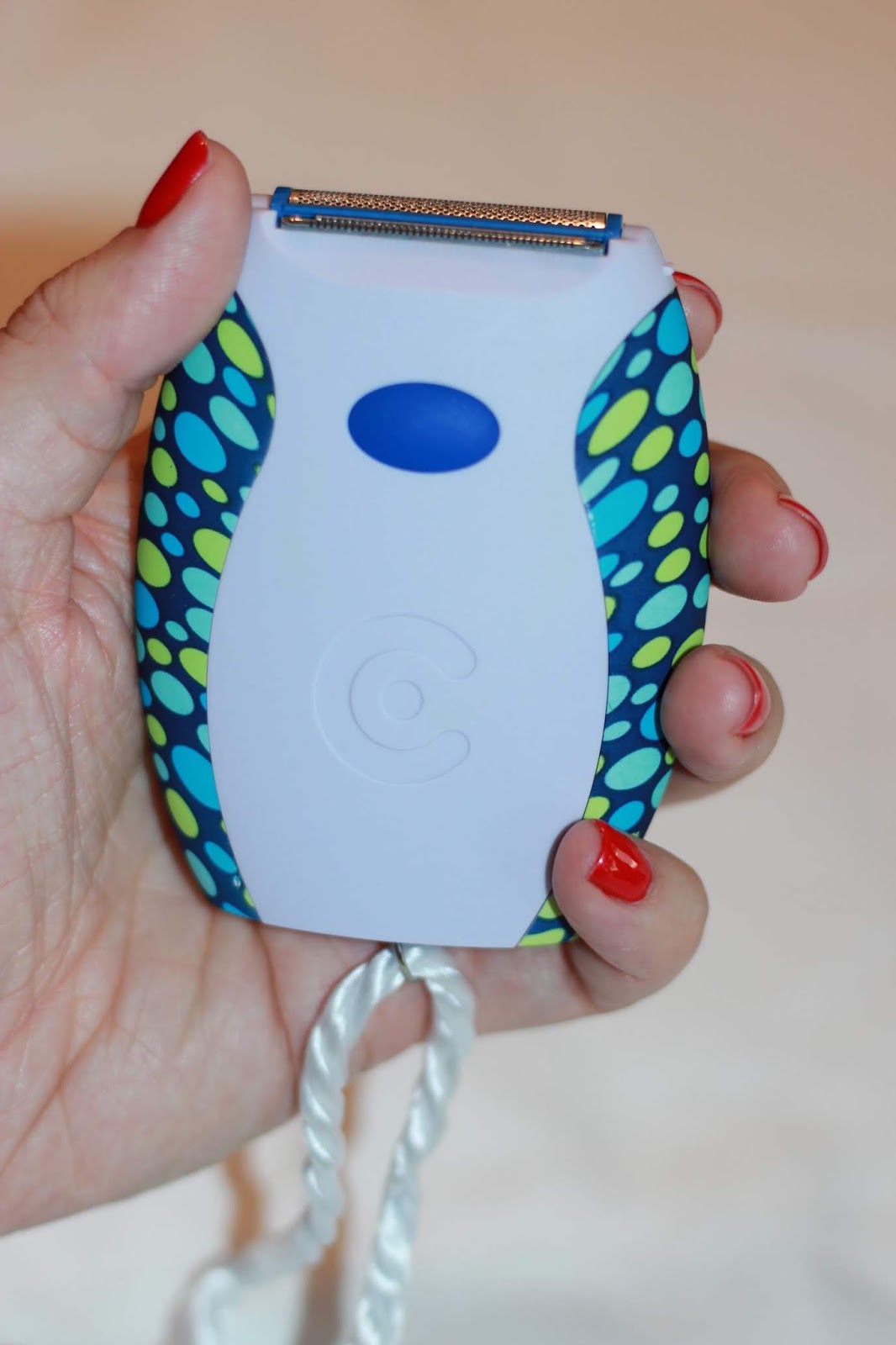 this Kat house Clio Palmperfect Electric Shaver