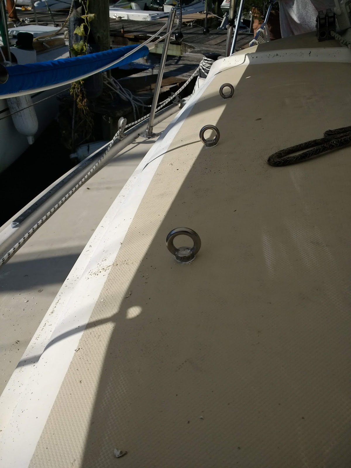 The Floating Empire DIY Grab rail for Sailboat