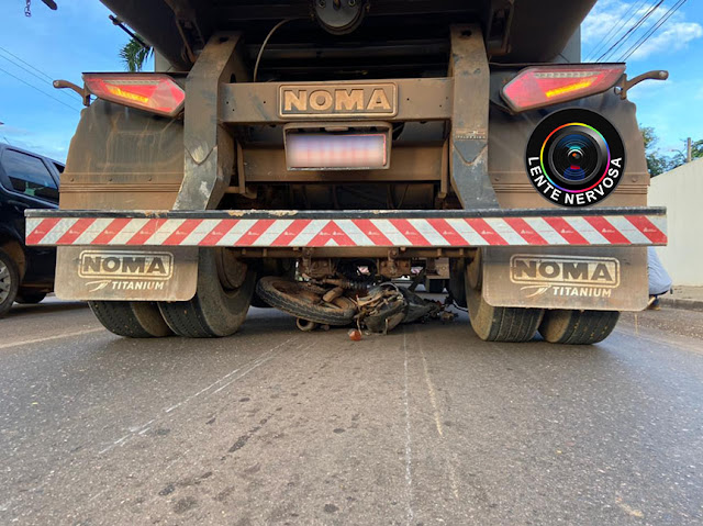 Motociclista fica ferido ao ser arrastado por carreta na Avenida Imigrantes