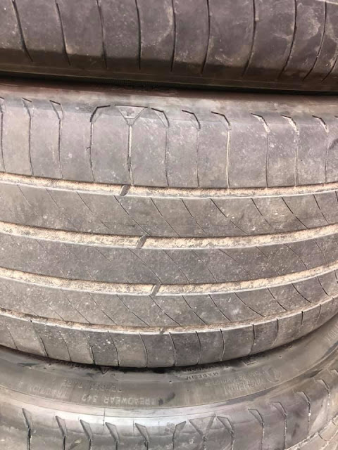 米其林MICHELIN PRIMACY4 行駛350天跑了68316公里 輪胎已磨損到換胎警戒線 米其林MICHELIN PRIMACY4 行駛350天跑了68316公里 輪胎已磨損到換胎警戒線