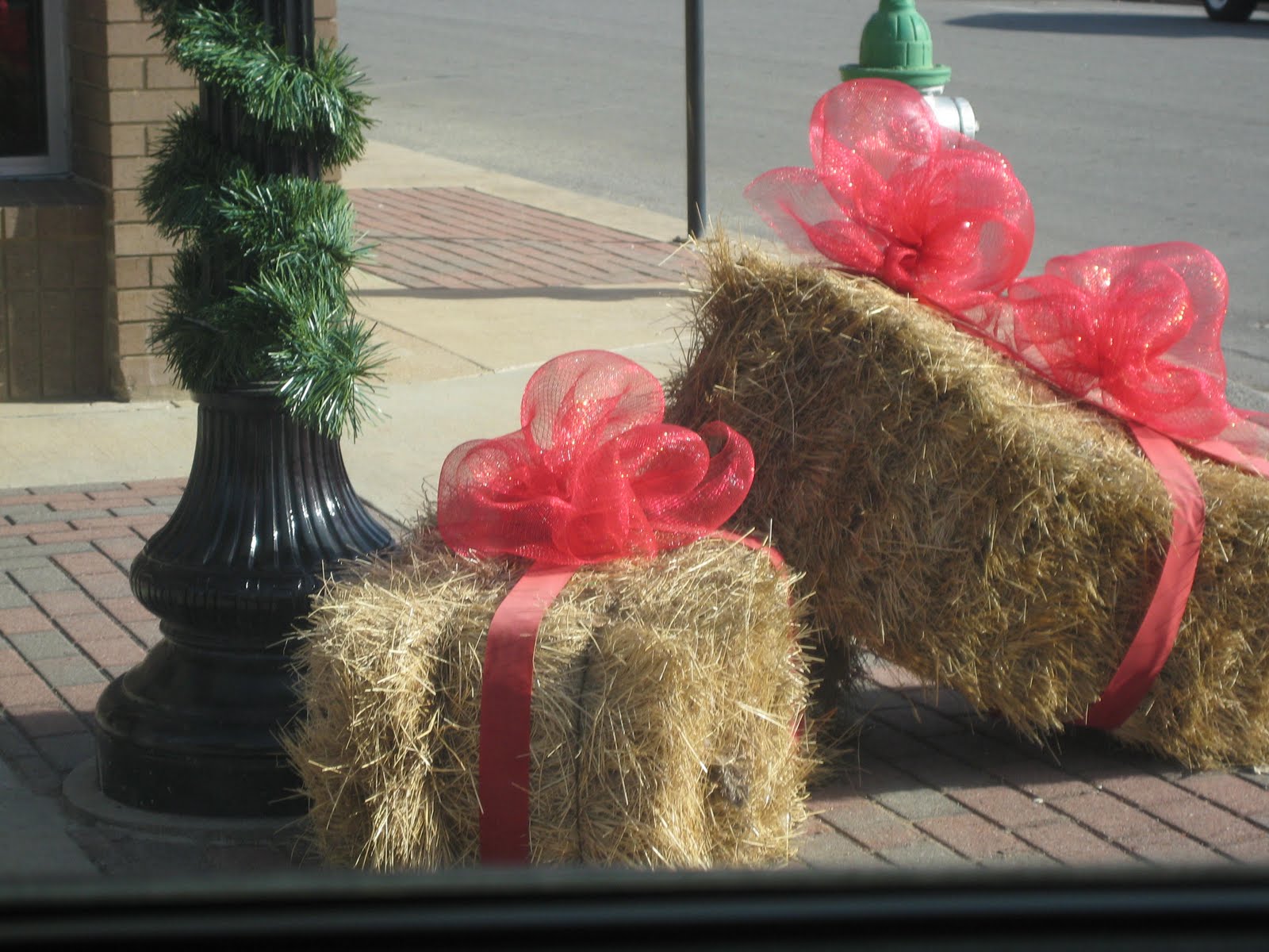 Straw Bales For Decorating