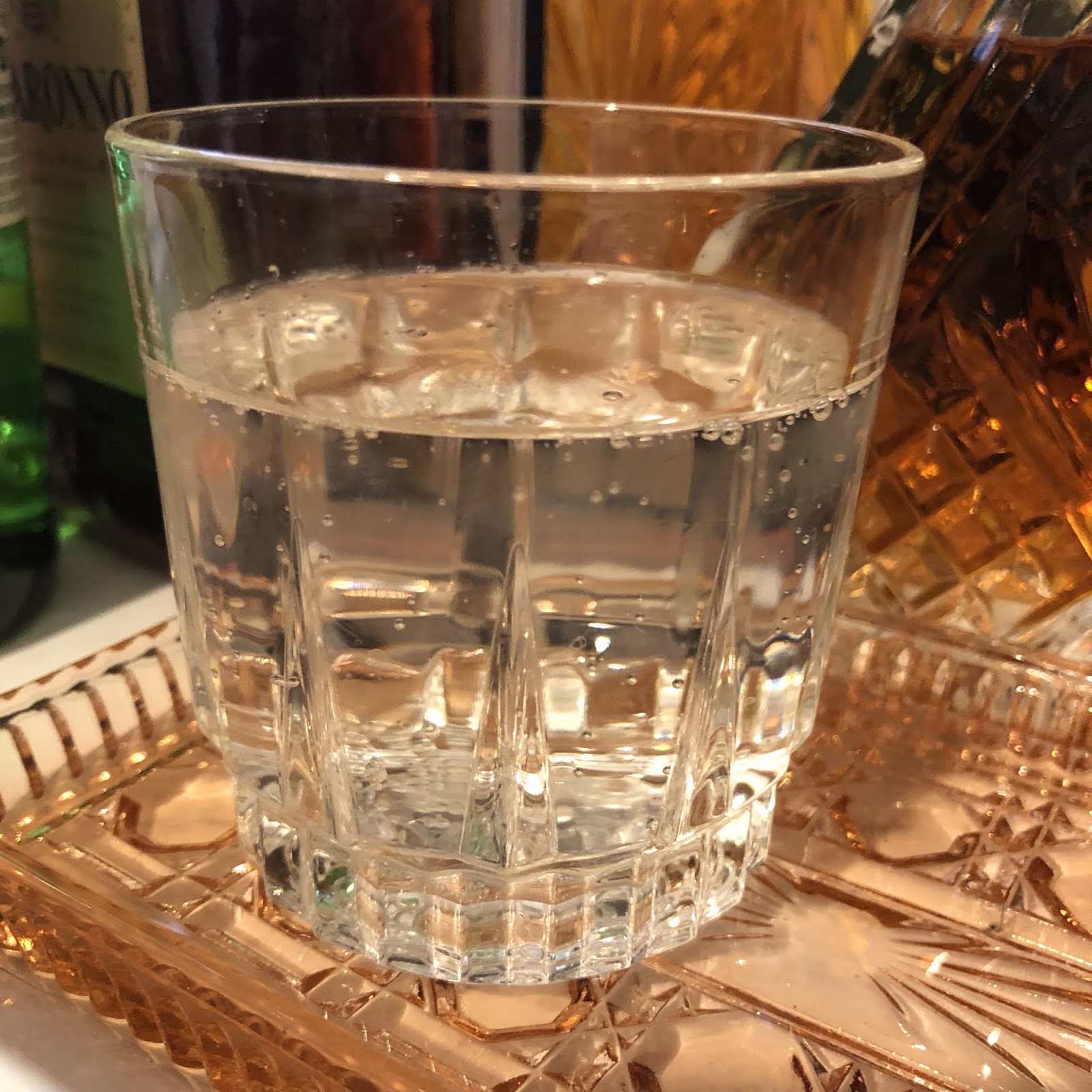 Lyd Explains Seltzer Water