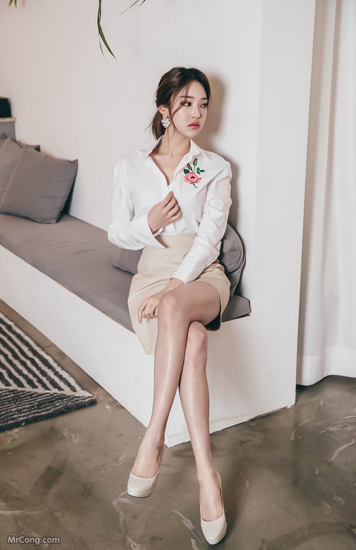 Beautiful Park Jung Yoon in a fashion photo shoot in March 2017 (775 photos) photo 32-11