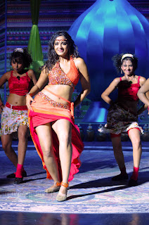 anushka pics puli veta 07