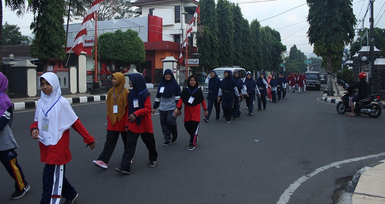 Jalan Sehat Berhadiah Meriahkan Milad Ke 2 MBS Trenggalek 