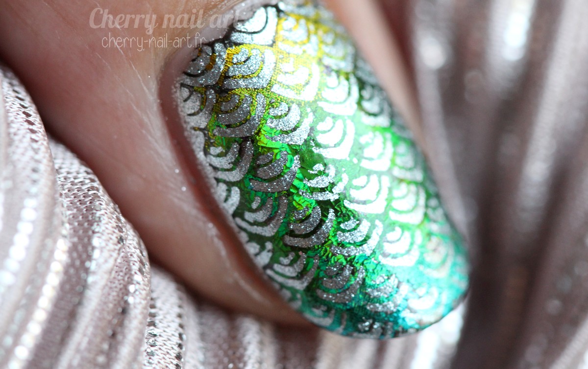 nail-art-sirène-stamping-foil-moyra
