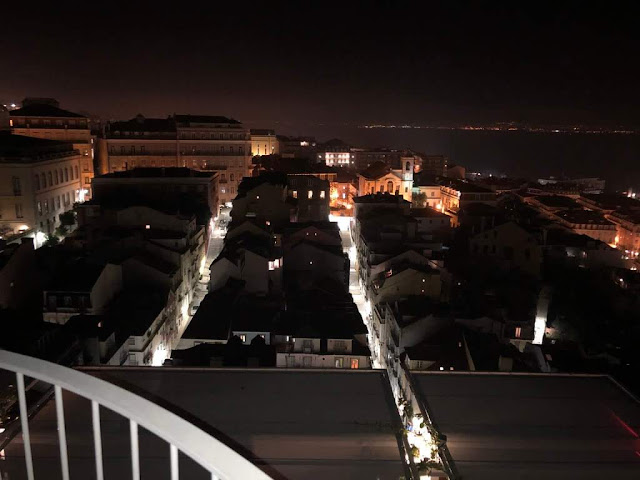 Vista de Lisboa do Rooftop do Restaurante Suba 