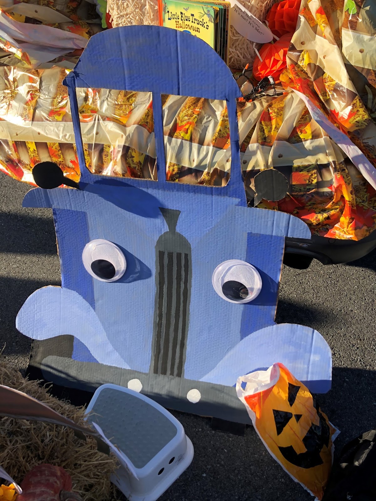 The Ashley Maria Blog Little Blue Truck Trunk or Treat 2019