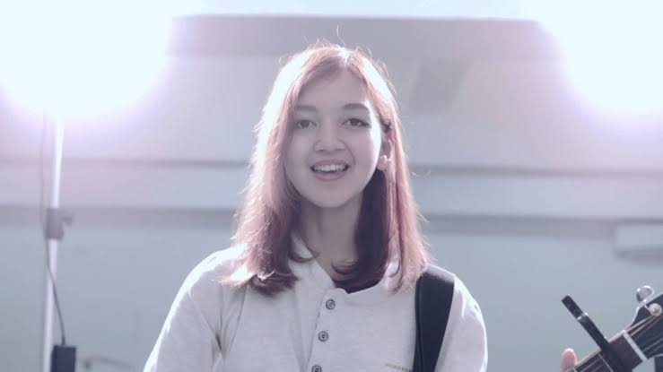 Hei Chord oleh Aya Anjani Hei Chord oleh Aya Anjani