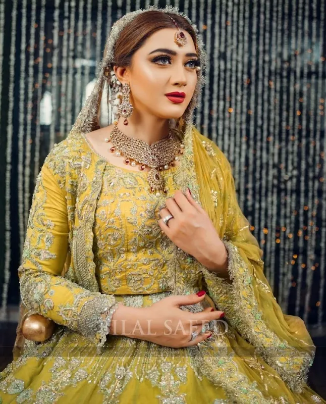 Momina Iqbal Ethereal Pictures from Zartash Couture Bridal Photoshoot