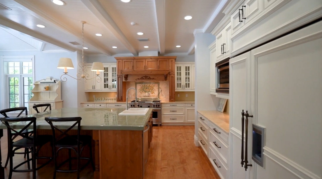 Tour 11641 SW 3rd St, Plantation, FL vs. 26 Interior Design Photos