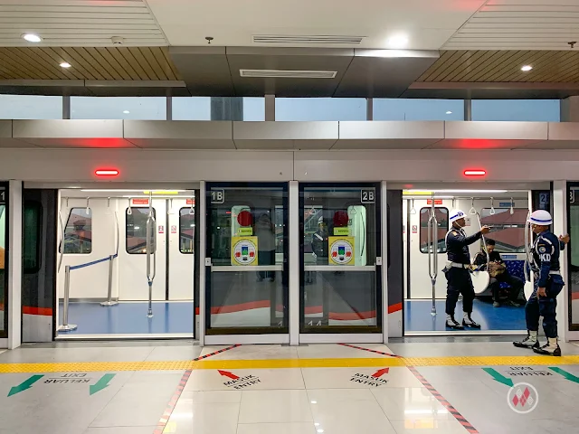 Rubber-tyred metro 蘇加諾・哈達國際機場 Skytrain 旅客自動電車輸送系統  - Soekarno-Hatta Airport Skytrain APMS